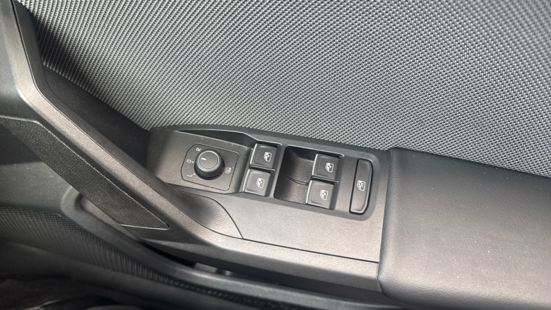 SEAT Leon 1.5 TSI EVO SE Dynamic 5dr Petrol Hatchback